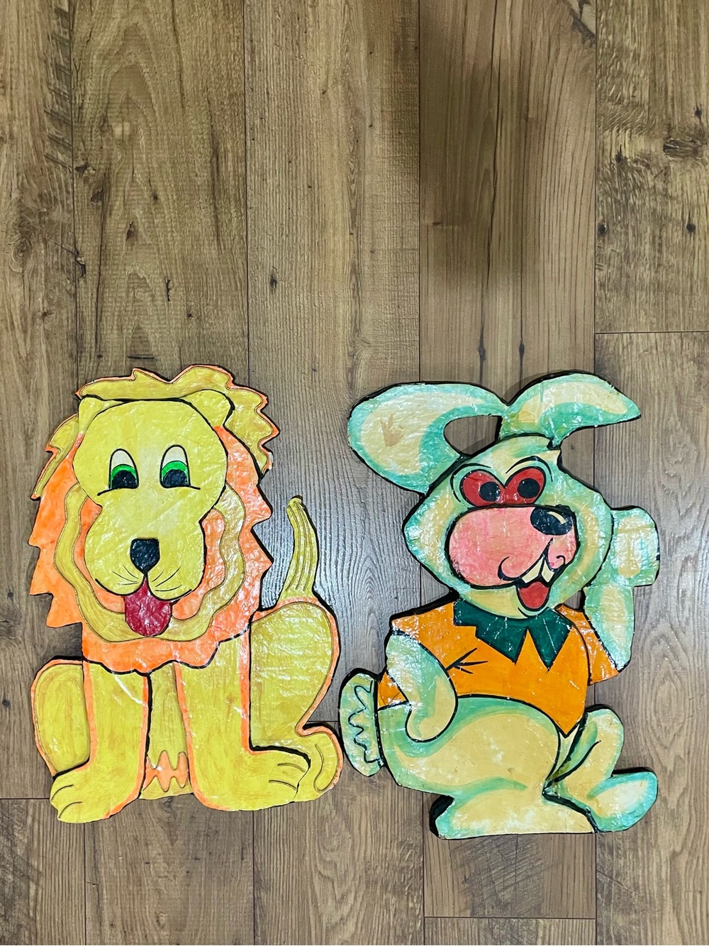 Handmade Vintage Folk-art Colorful Lion & Bunny Wall Art Pair